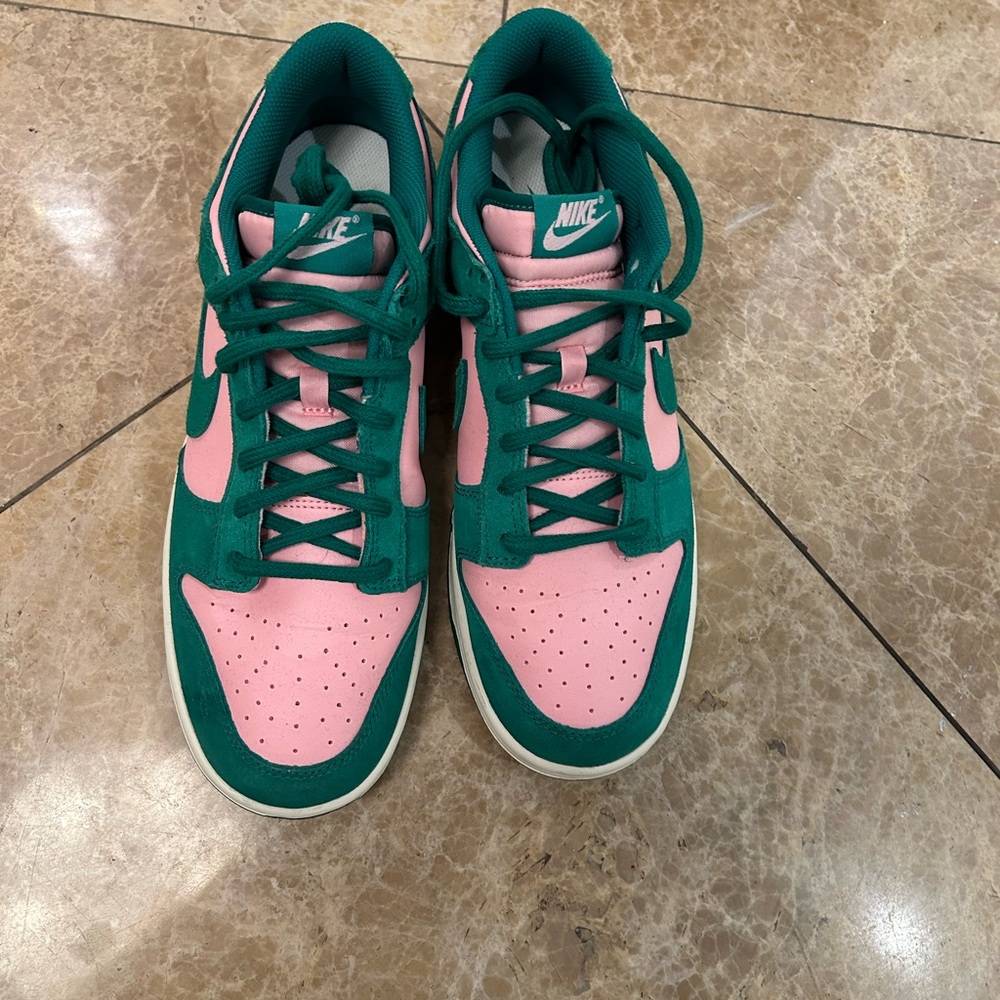 Nike Dunk Green and Pink Sneakers